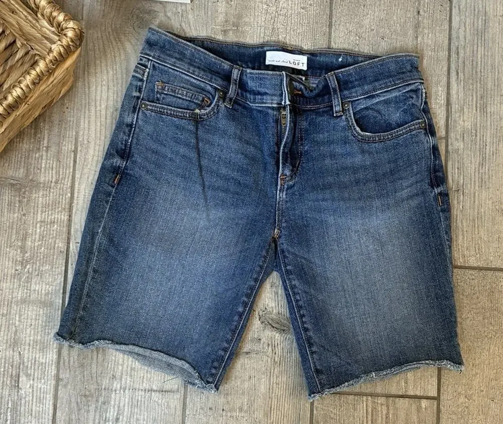 LOFT Made and Loved Bermuda Shorts Womens Size 0 25 Long Line Denim Stretch 8
